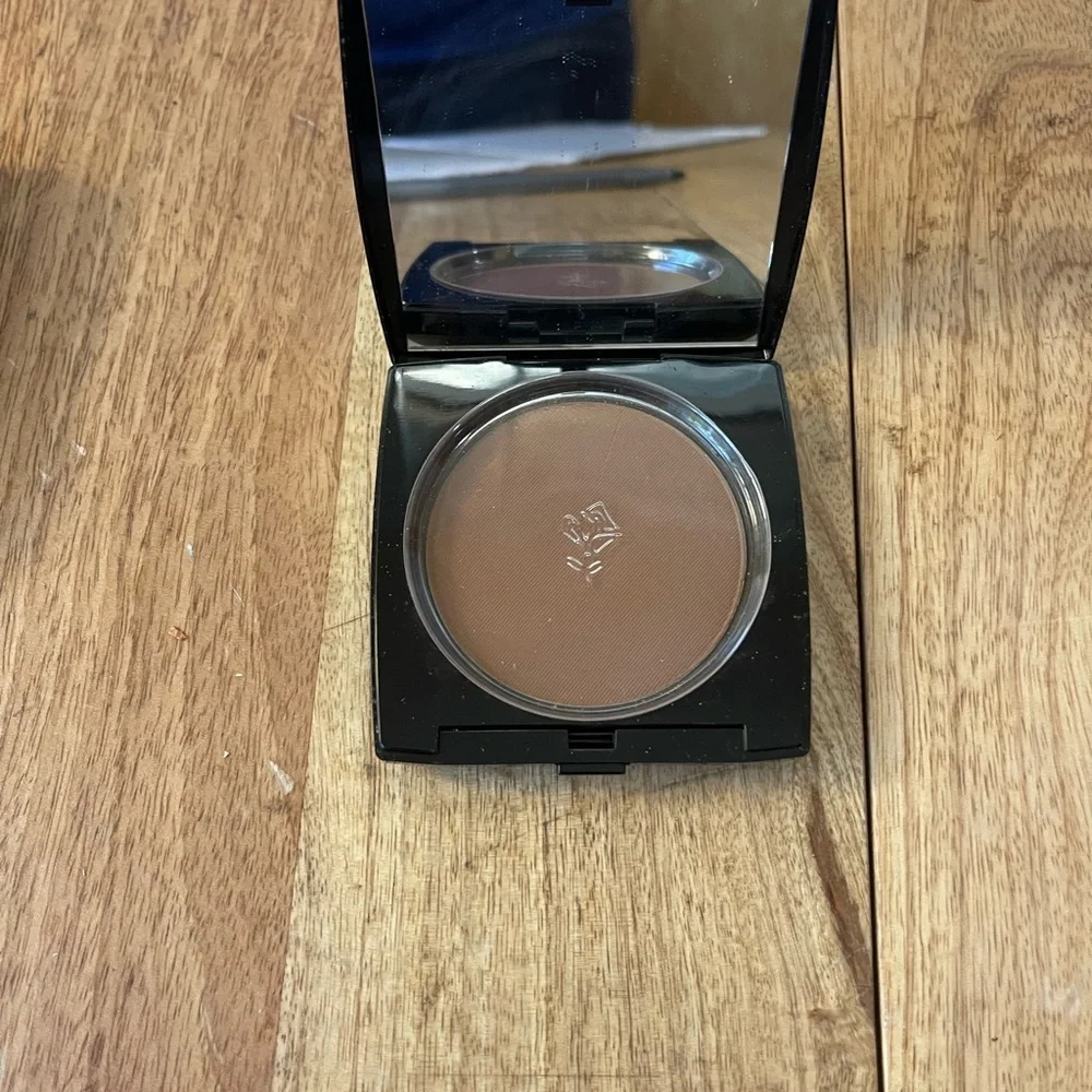 Lancôme dual finish